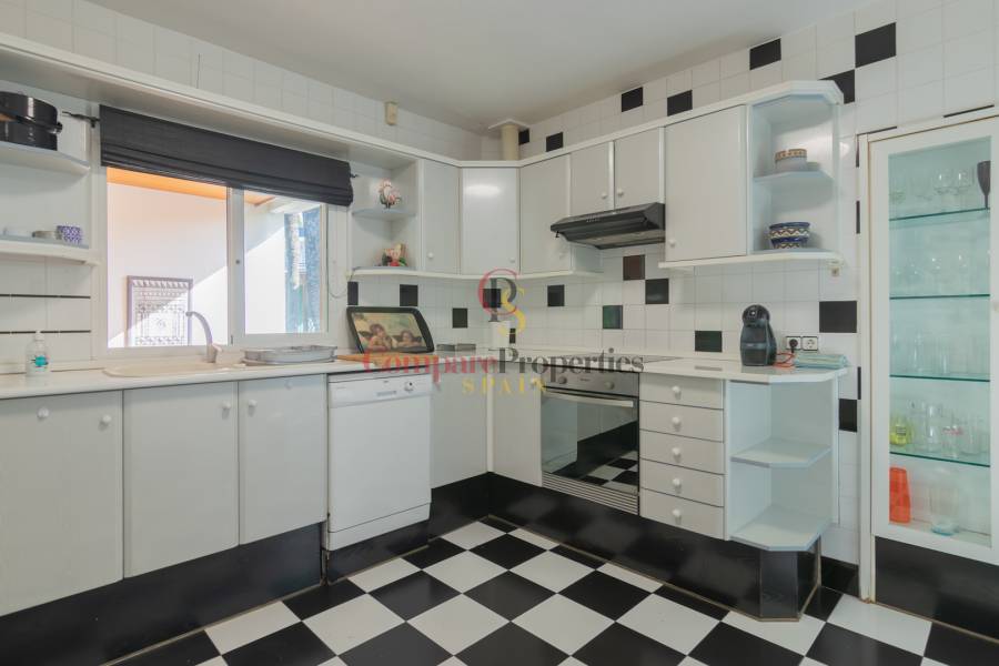 Venta - Villa - Albir