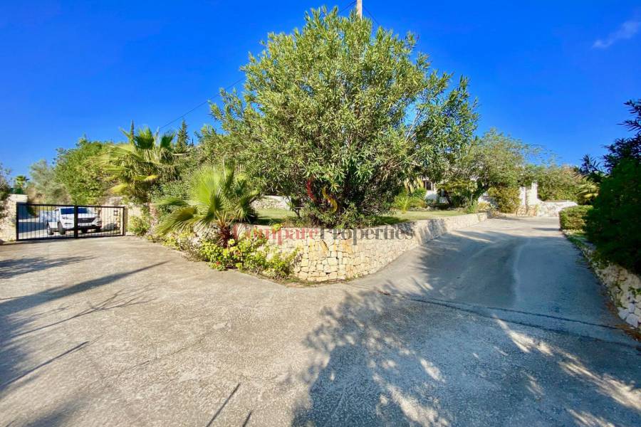 Sale - Villa - Jávea