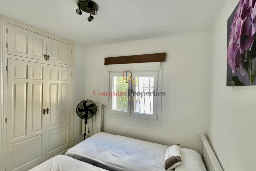 Sale - Villa - Jalon Valley - Valley / Urbanización