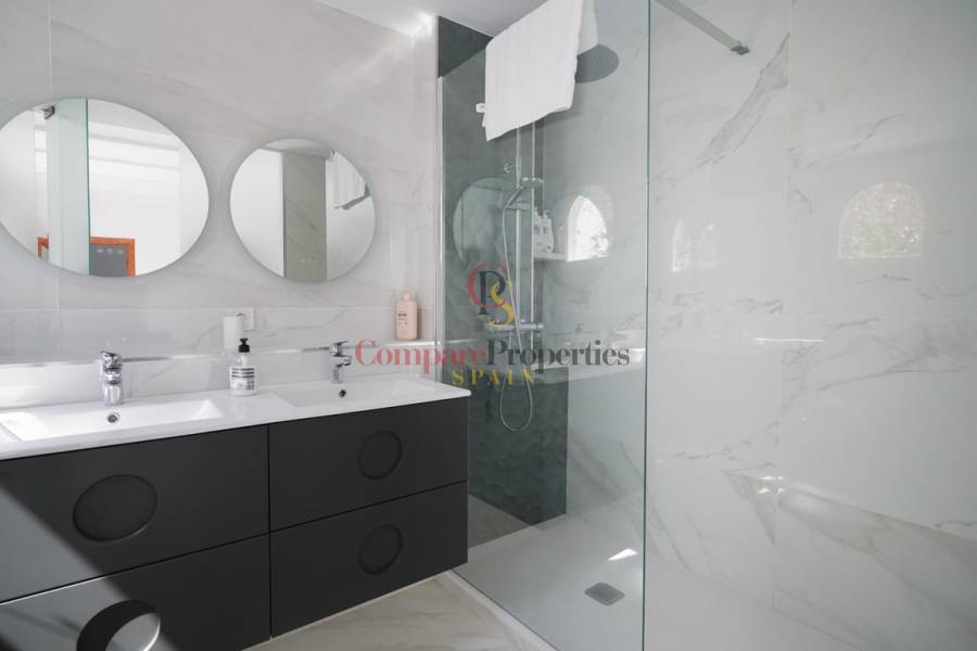 Venta - Townhouses - Oliva