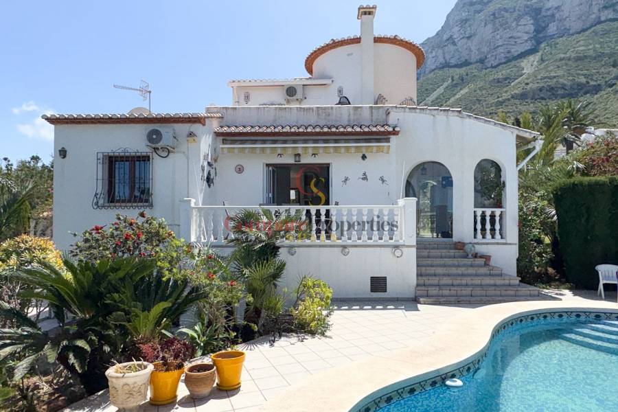 Sale - Villa - Dénia - Montgo