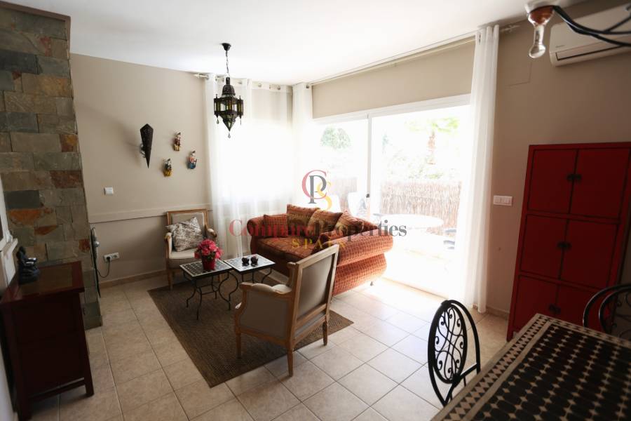 Sale - Townhouses - Jalon Valley - Valley / Urbanización