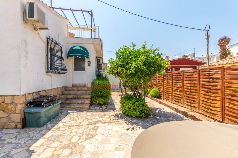 Venta - Villa - Albir