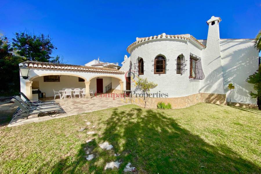 Sale - Villa - Jávea
