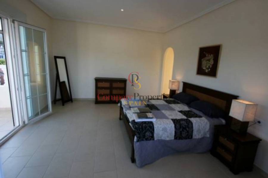 Sale - Villa - Jávea