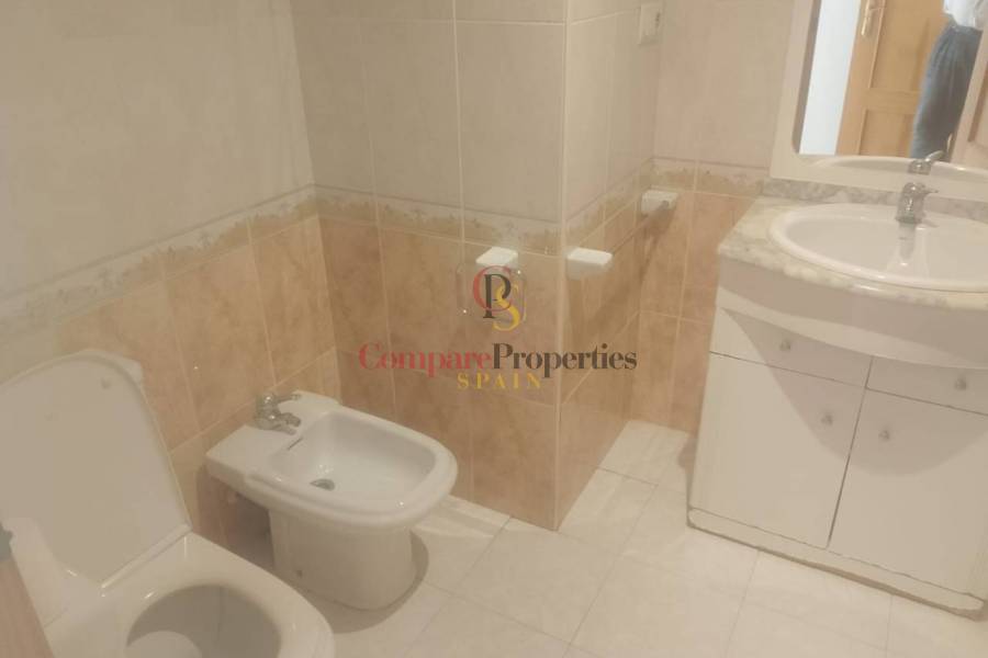 Sale - Apartment - Oliva - 