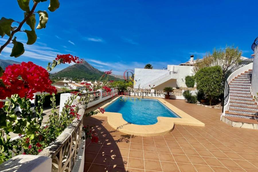 Sale - Villa - Jalon Valley - Valley / Urbanización