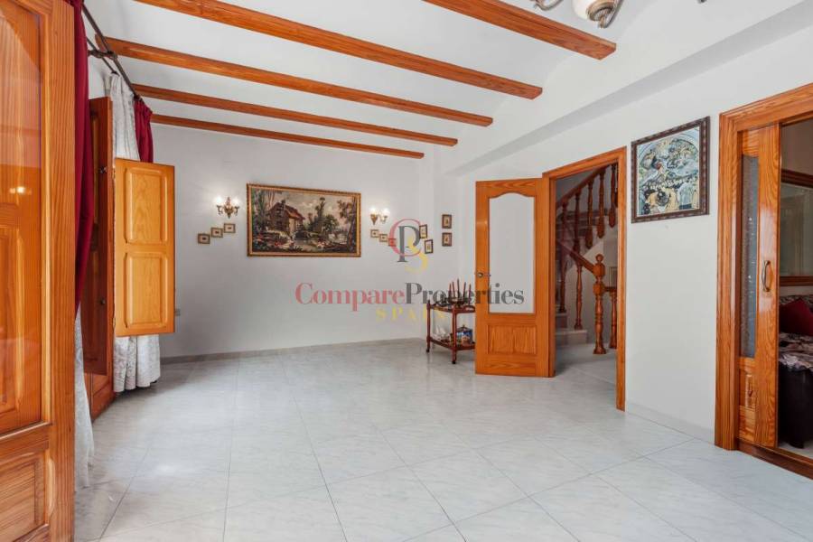 Sale - Semi-Detached Villa - Teulada