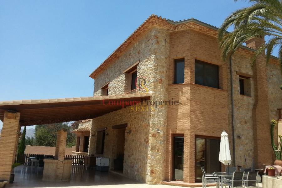 Sale - Villa - Pedreguer