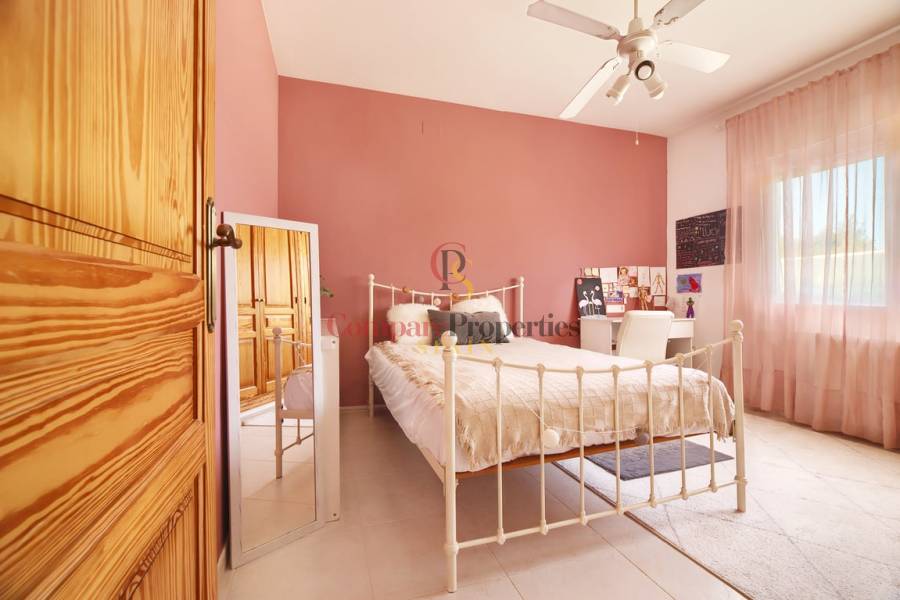 Sale - Villa - Jávea