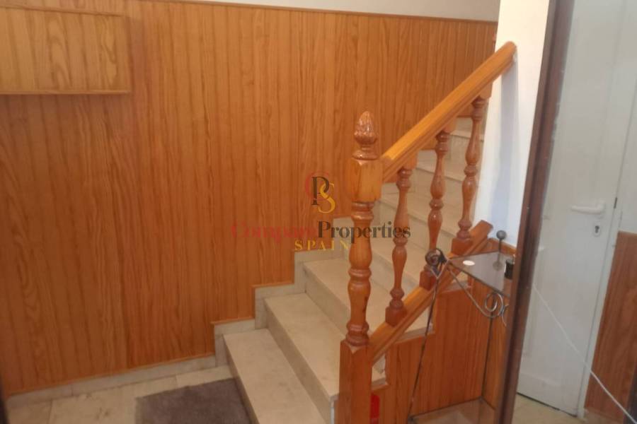 Sale - Apartment - Oliva - 