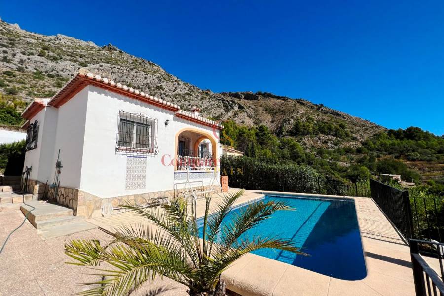 Venta - Villa - Orba Valley - Valley / Urbanización