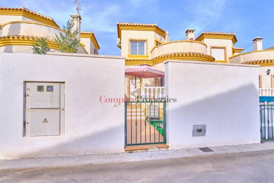 Vente - Villa - Los Montesinos - La Herrada