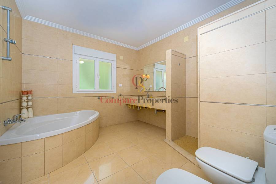 Sale - Villa - Orba Valley - Centro pueblo