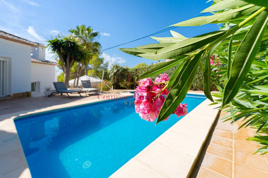 Verkoop - Villa - Jávea - La Corona