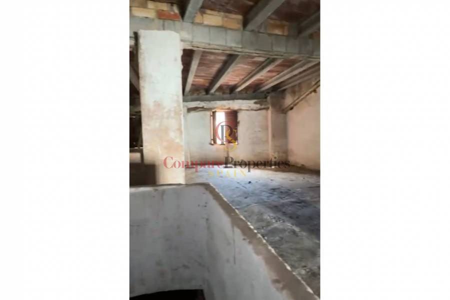 Sale - Apartment - Oliva - 