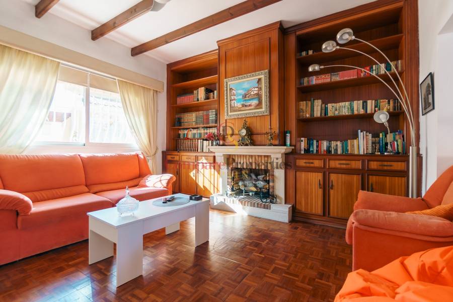 Venta - Villa - Albir