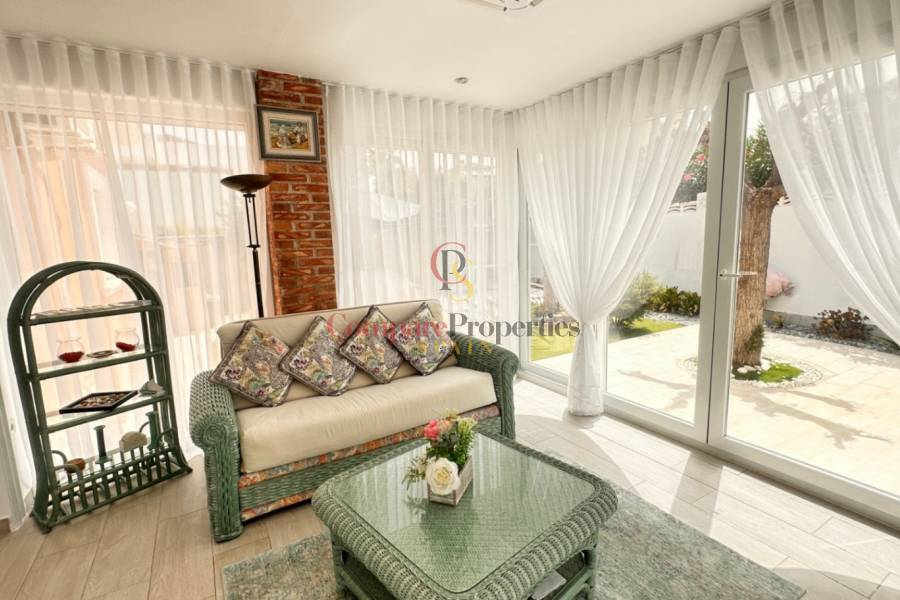 Sale - Villa - Dénia - Montgo