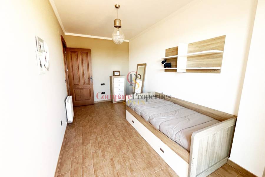 Venta - Villa - Piles