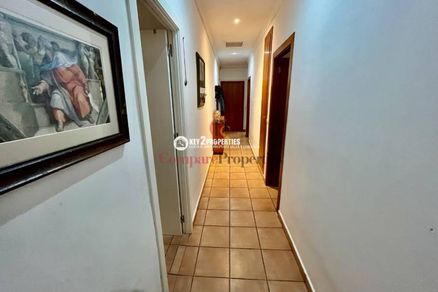 Sale - Commercial Units - Dénia - Denia