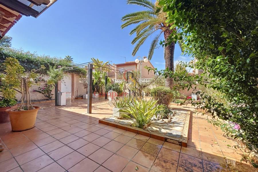 Sale - Villa - Benidorm - Rincon de Loix