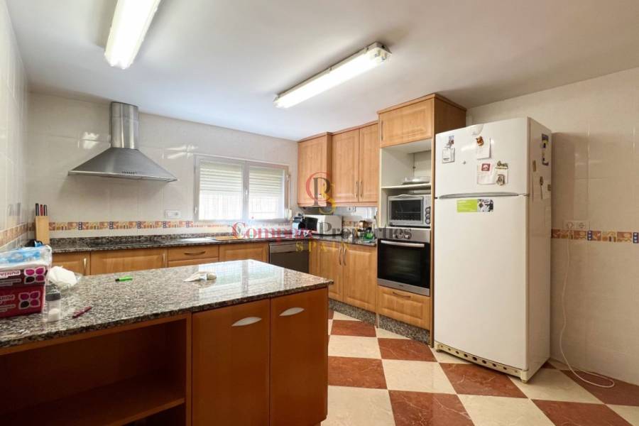 Sale - Villa - Dénia