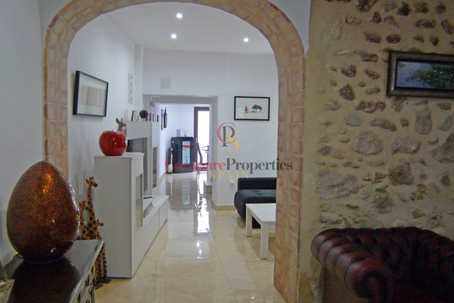 Venta - Semi-Detached Villa - Jalon Valley - Jalon