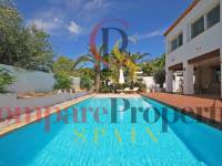 Sale - Villa - Moraira - El Portet