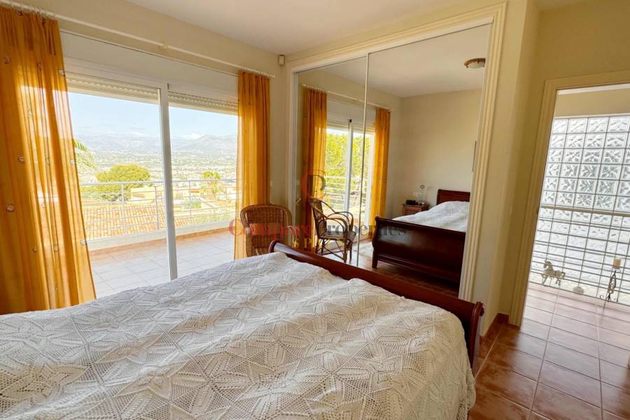 Sale - Semi-Detached Villa - Albir