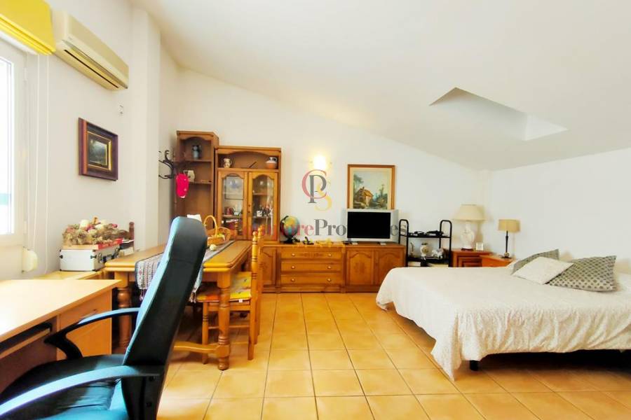 Sale - Townhouses - Dénia - Centro ciudad