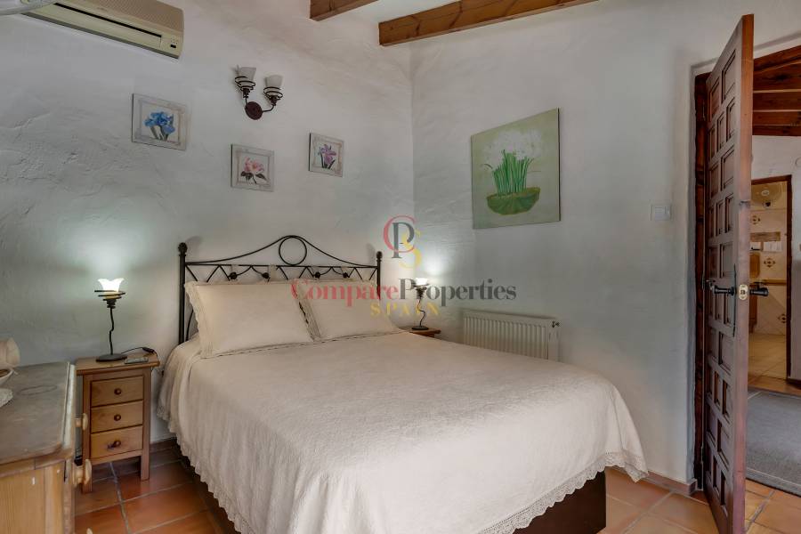 Verkoop - Villa - Jalon Valley - 