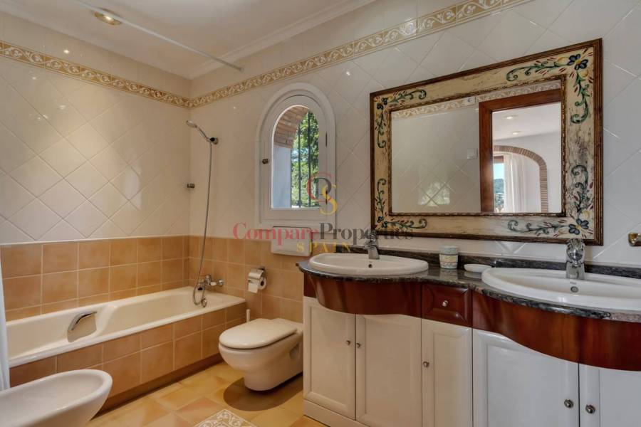 Sale - Villa - Jávea - La Lluca - La Tarraula