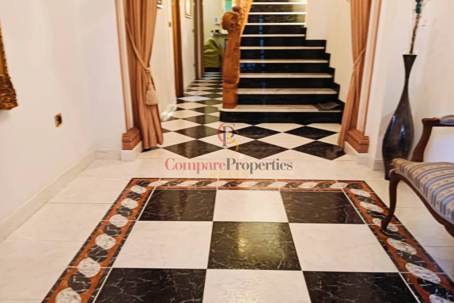 Sale - Villa - Oliva