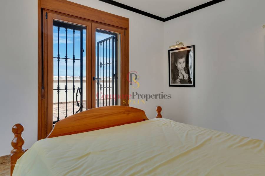Verkauf - Villa - Orba Valley - 