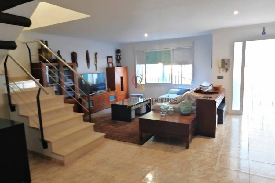 Venta - Semi-Detached Villa - Ondara - Casco urbano