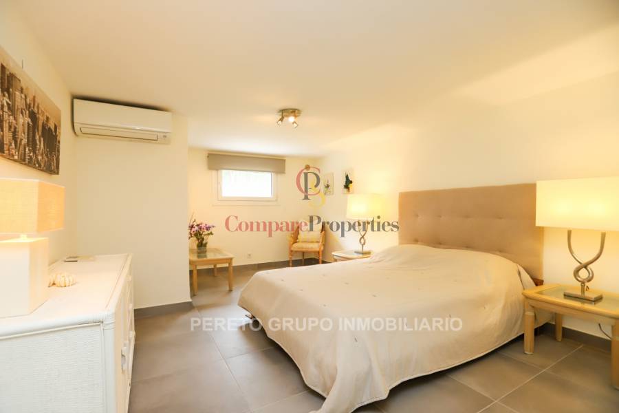 Sale - Villa - Dénia - Montgo