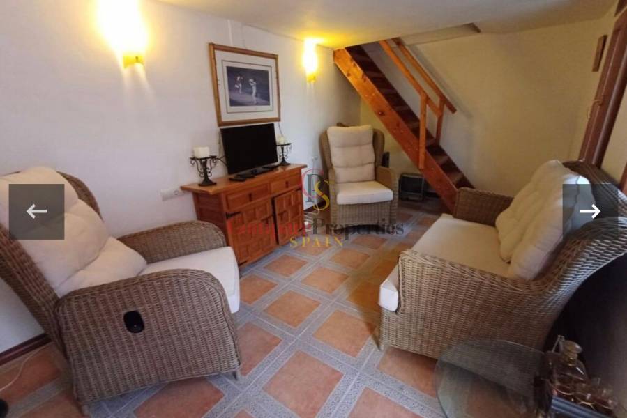 Sale - Townhouses - Oliva - 