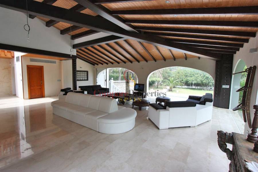 Sale - Villa - Jávea