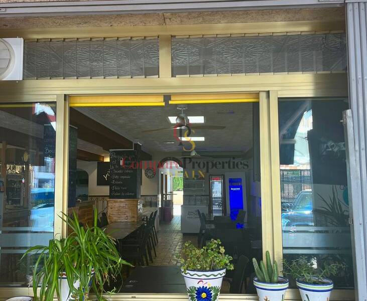 Sale - Villa - Jávea