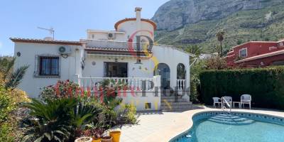 Villa - Sale - Dénia - Montgo