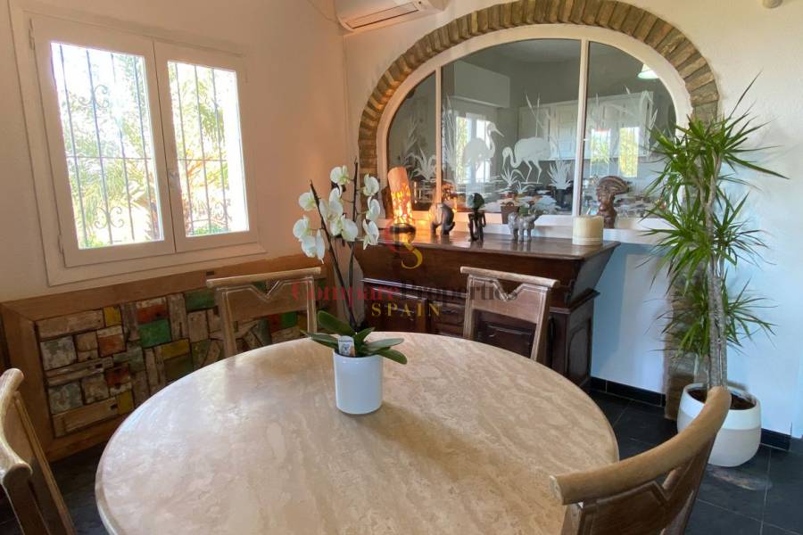 Sale - Villa - Dénia - Montgo