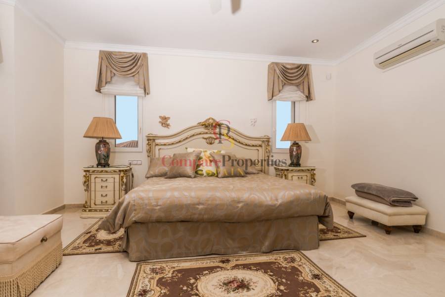 Venta - Villa - Dénia