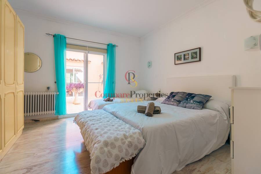 Venta - Villa - Albir