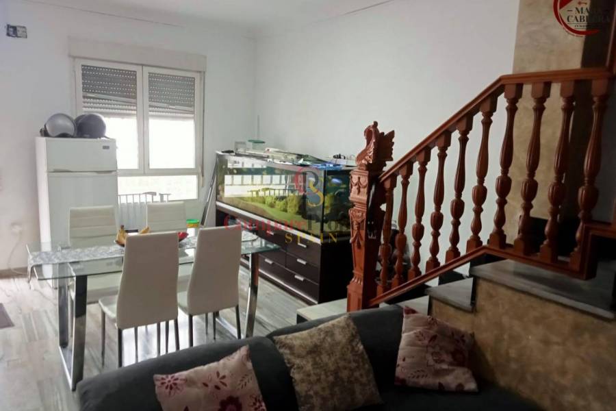 Sale - Apartment - Oliva - 