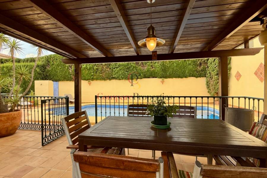 Sale - Villa - Dénia - 