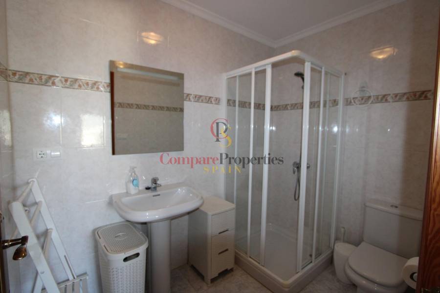 Verkoop - Villa - Orba Valley - Orba