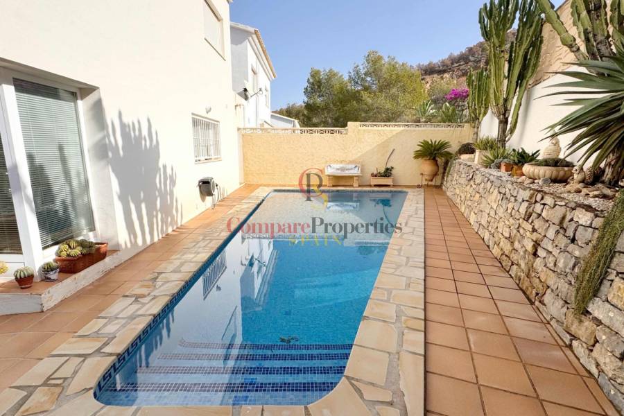 Sale - Semi-Detached Villa - Albir