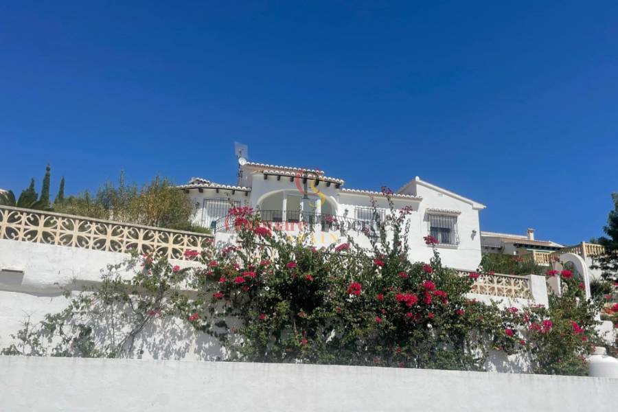 Sale - Villa - Jalon Valley - Valley / Urbanización