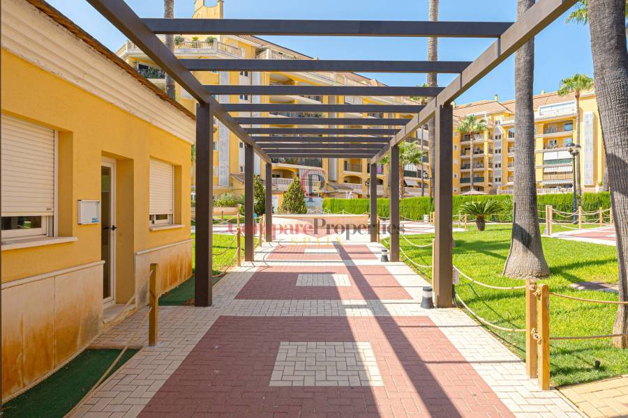 Sale - Apartment - Dénia - 