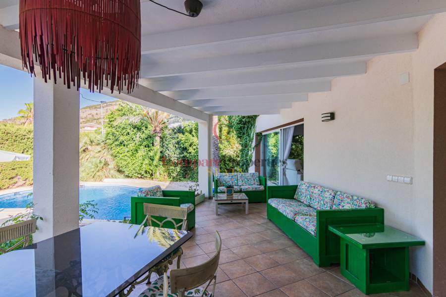 Venta - Villa - Albir